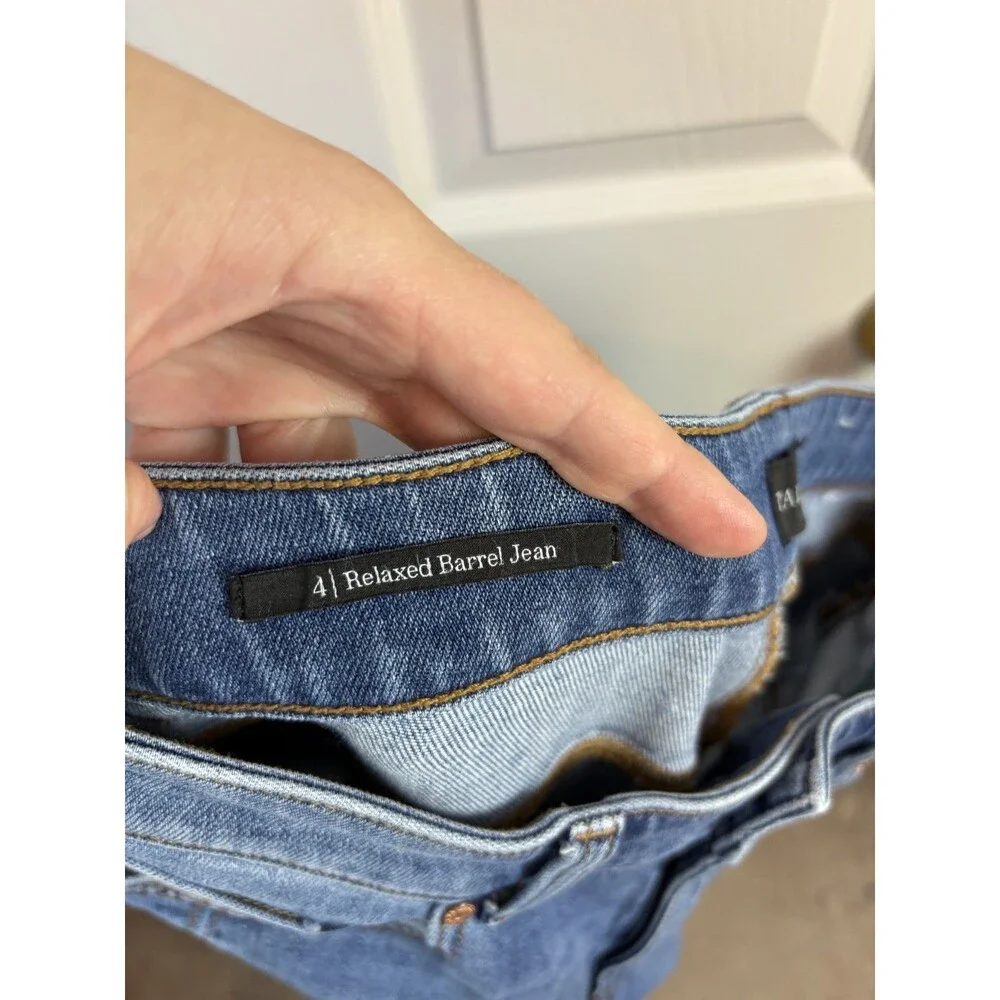 Talbots Relaxed Tapered Barrel Leg Denim Jeans Size 4 Quinn Wash - 431